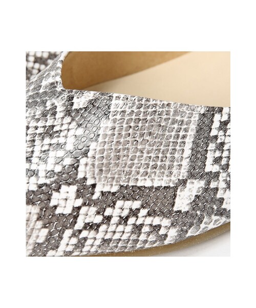 LE TALON（ルタロン）の「2cmバイアスメッシュポインテッド（シューズ・ブラック/ホワイト/キャメル/シルバー・35/35.5/36/36.5/37/37.5/38/38.5）」の12枚目の写真