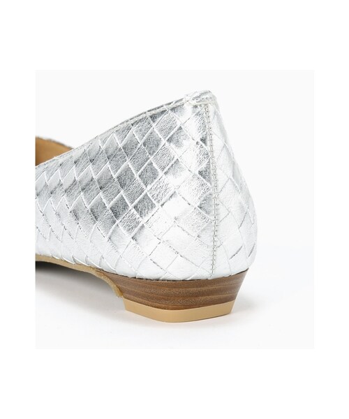 LE TALON（ルタロン）の「2cmバイアスメッシュポインテッド（シューズ・ブラック/ホワイト/キャメル/シルバー・35/35.5/36/36.5/37/37.5/38/38.5）」の8枚目の写真