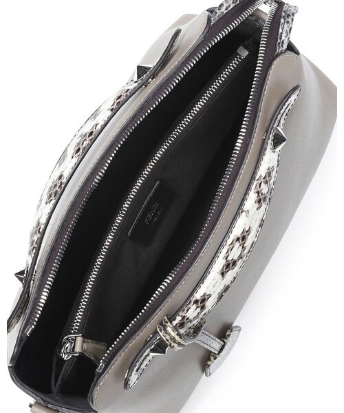 FENDI(フェンディ)の「Fendi By the Way Small Leather & Snakeskin Satchel Bag, Light Gray(ショルダーバッグ・レディース・Gray・One Size)」の2枚目の写真