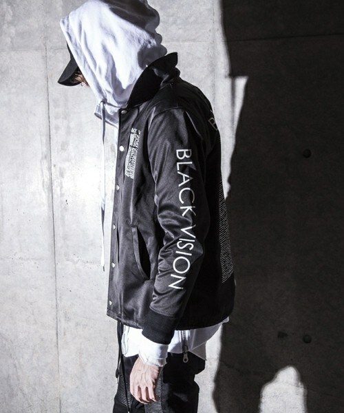 CAMBIO（カンビオ）の「439006-885B-PｽﾄﾚｯﾁBLACK VISIONﾌﾟﾘﾝﾄｺｰﾁJKT ｼﾞｬｹｯﾄ（その他・メンズ・L.GRAY/BLACK・1サイズ/2サイズ/3サイズ）」の3枚目の写真