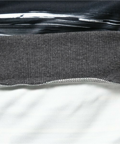 yoshiokubo（ヨシオクボ）の「yoshio kubo フラッグスウェット