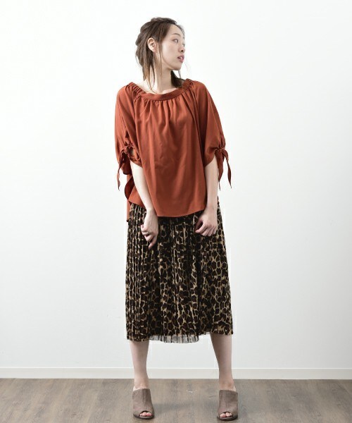 actuel（アクチュエル）の「ジョーゼット袖ボリュームBL（シャツ/ブラウス・レディース・オフホワイト/ブラック/カーキ/キャメル・FREE）」の16枚目の写真