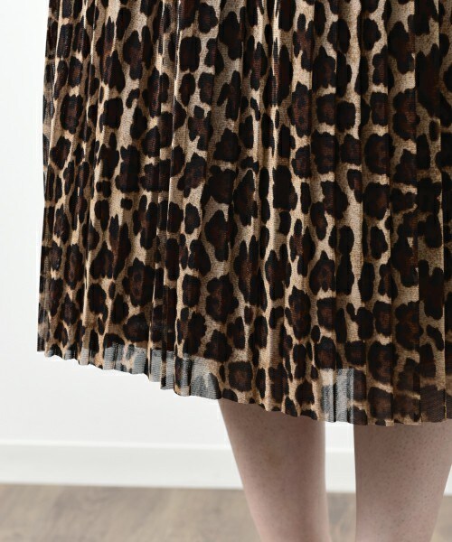 INTERPLANET（インタープラネット）の「チュールプリーツスカート（スカート・レディース・ブラウン/カーキ/キャメル・FREE）」の11枚目の写真