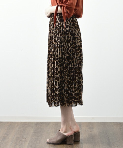 INTERPLANET（インタープラネット）の「チュールプリーツスカート（スカート・レディース・ブラウン/カーキ/キャメル・FREE）」の8枚目の写真