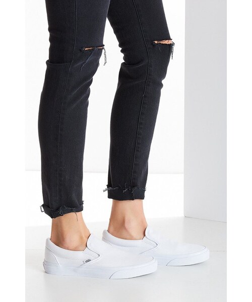 VANS(バンズ)の「Vans Classic Slip-On Sneaker(スニーカー・レディース・White・W 10/M 8.5/W 8/M 6.5/W 9/M 7.5)」の7枚目の写真