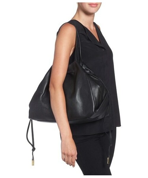 VINCE CAMUTO（ヴィンスカムート）の「Vince Camuto 'Nisha' Tote（トートバッグ・レディース・Black/Beige/Gray・Regular）」の4枚目の写真