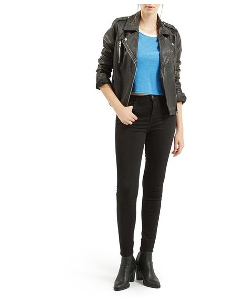 TOPSHOP（トップショップ）の「Topshop 'Jamie' High Rise Ankle Grazer Skinny Jeans（デニムパンツ・レディース・Black・Regular 25 x 30/Regular 26 x 30/Regular 28 x 30/Regular 30 x 30/Regular 32 x 30/Regular 34 x 30）」の4枚目の写真