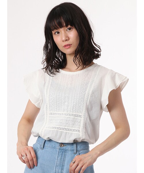 w closet（ダブルクローゼット）の「袖フリル刺繍ブラウス（トップス・レディース・オフホワイト/イエロー/カーキ/ネイビー・FREE）」の5枚目の写真