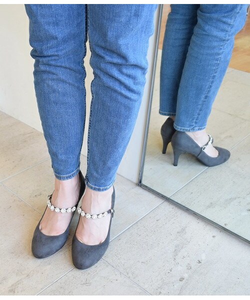 Bridget Birkin(ブリジットバーキン)の「ビジューストラップパンプス (561031)(パンプス・レディース・ブラック/ブラック系その他/グレー/ボルドー・22.5/23/23.5/24/24.5)」の5枚目の写真