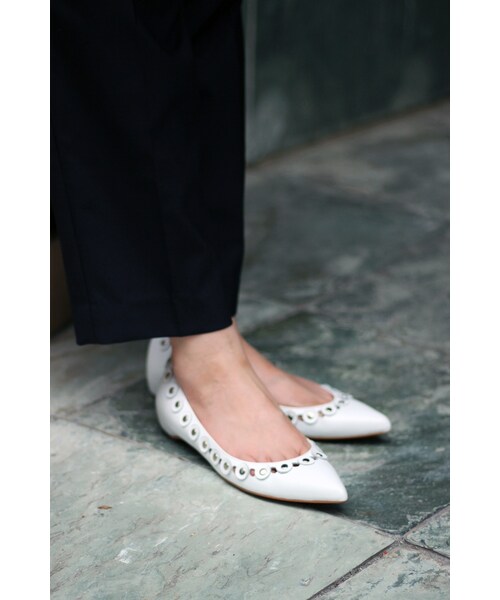 Spick & Span（スピックアンドスパン）の「≪予約≫ FlatStudCUT-WORK◆（シューズ・ブラック/ホワイト・35.5/36/36.5/37/37.5/38）」の15枚目の写真