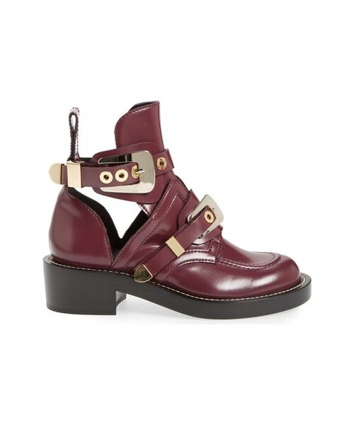 BALENCIAGA（バレンシアガ）の「Balenciaga Cutout Buckle Boot