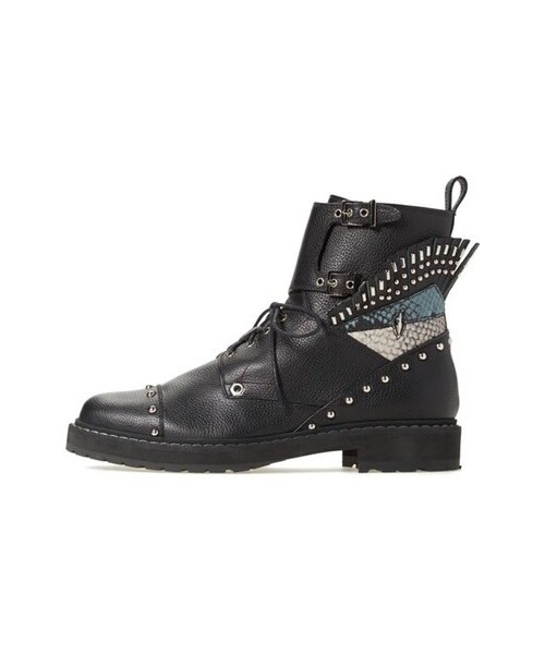FENDI(フェンディ)の「Fendi 'Bugs' Studded Combat Boot (Women)(ブーツ・レディース・Black・Regular 5.5US / 36EU/Regular 6.5US / 37EU/Regular 7.5US / 38EU/Regular 8.5US / 39EU/Regular 9US / 39.5EU)」の4枚目の写真