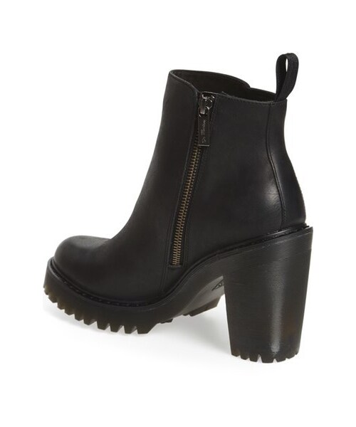 Dr. Martens（ドクターマーチン）の「Dr. Martens 'Magdalena' Platform Bootie (Women)（ブーツ・レディース・Black・Regular 10US/ 8UK/Regular 11US/ 9UK/Regular 5US/ 3UK/Regular 6US/ 4UK/Regular 7US/ 5UK/Regular 8US/ 6UK/Regular 9US/ 7UK）」の3枚目の写真