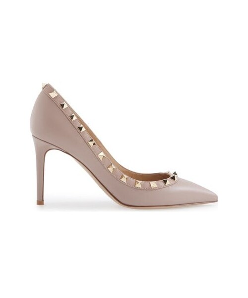 VALENTINO(ヴァレンティノ)の「Valentino 'Rockstud' Pointy Toe Pump (Women)(パンプス・レディース・Beige/Black・Regular 10US / 40EU/Regular 4.5US / 34.5EU/Regular 5.5US / 35.5EU/Regular 5US / 35EU/Regular 6.5US / 36.5EU/Regular 6US / 36EU/Regular 7.5US / 37.5EU/Regular 7US / 37EU/Regular 8.5US / 38.5EU/Regular 8US / 38EU/Regular 9.5US / 39.5EU/Regular 9US / 39EU)」の6枚目の写真
