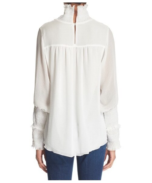 SEE BY CHLOE（シーバイクロエ）の「See by Chloé Smocked High Neck Blouse（トップス・レディース・White・Regular 0 US / 36 IT/Regular 2 US / 38 IT/Regular 4 US / 40 IT/Regular 6 US / 42 IT）」の5枚目の写真