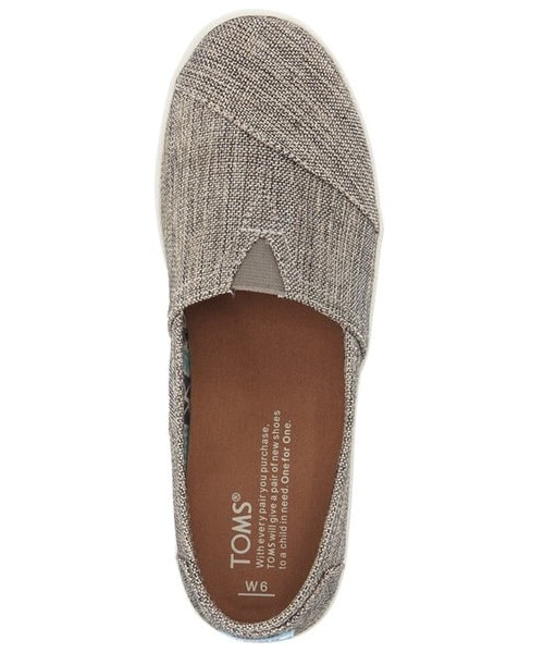 TOMS（トムス）の「TOMS 'Avalon' Slip-On (Women)（スニーカー・レディース・Gray/Beige・Regular 10 M/Regular 11 M/Regular 5 M/Regular 5.5 M/Regular 6 M/Regular 6.5 M/Regular 7 M/Regular 7.5 M/Regular 8 M/Regular 8.5 M/Regular 9 M/Regular 9.5 M）」の8枚目の写真