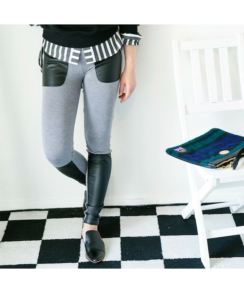 L'Ancre（アンカー）の「L'Ancre (アンカー）フェイクレザーバイカー　レギンス（その他パンツ・レディース・ブラック/グレー・38（M））」の2枚目の写真
