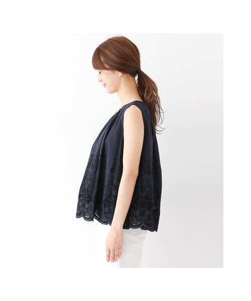 URBAN RESEARCH DOORS（アーバンリサーチドアーズ）の「刺繍ノースリーブプルオーバー（トップス・レディース・NAVY/OFF WHITE・one）」の7枚目の写真