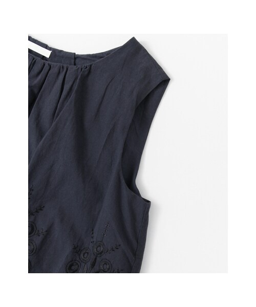 URBAN RESEARCH DOORS（アーバンリサーチドアーズ）の「刺繍ノースリーブプルオーバー（トップス・レディース・NAVY/OFF WHITE・one）」の10枚目の写真