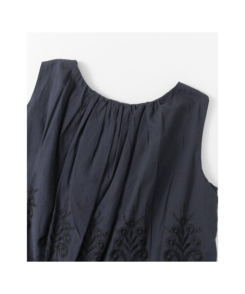 URBAN RESEARCH DOORS（アーバンリサーチドアーズ）の「刺繍ノースリーブプルオーバー（トップス・レディース・NAVY/OFF WHITE・one）」の14枚目の写真