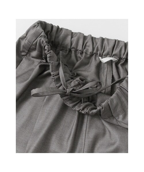 URBAN RESEARCH DOORS（アーバンリサーチドアーズ）の「TR イージーワイドパンツ（パンツ・レディース・GRAY・36/38）」の11枚目の写真