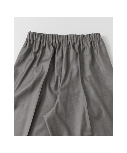 URBAN RESEARCH DOORS（アーバンリサーチドアーズ）の「TR イージーワイドパンツ（パンツ・レディース・GRAY・36/38）」の14枚目の写真