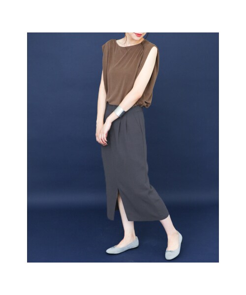 KBF(ケイビーエフ)の「KBF+ フロントスリット2タックスカート(スカート・レディース・BLUE/D.ORANGE/BEIGE・one)」の5枚目の写真