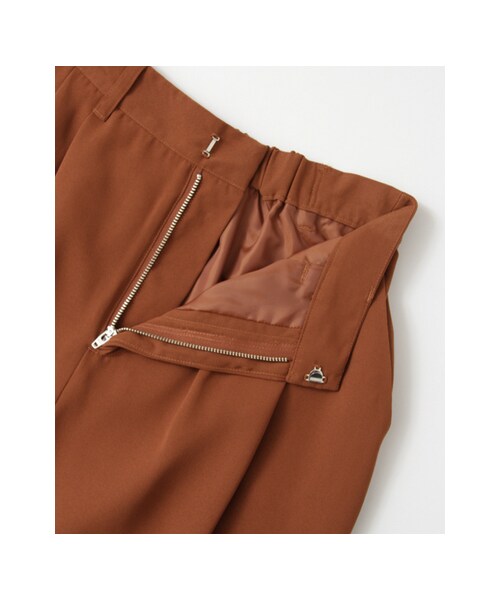 KBF(ケイビーエフ)の「KBF+ フロントスリット2タックスカート(スカート・レディース・BLUE/D.ORANGE/BEIGE・one)」の17枚目の写真