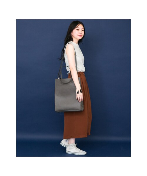 KBF(ケイビーエフ)の「【予約】KBF+ シカクトートBAG(バッグ・レディース・GRAY/BROWN/BLACK・one)」の9枚目の写真