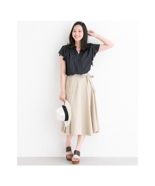 URBAN RESEARCH ROSSO WOMEN（アーバンリサーチ　ロッソ）の「アシメフレアースカート（スカート・レディース・BEIGE/BLUE・36/38）」の5枚目の写真