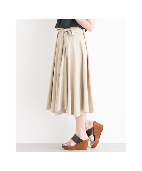 URBAN RESEARCH ROSSO WOMEN（アーバンリサーチ　ロッソ）の「アシメフレアースカート（スカート・レディース・BEIGE/BLUE・36/38）」の12枚目の写真