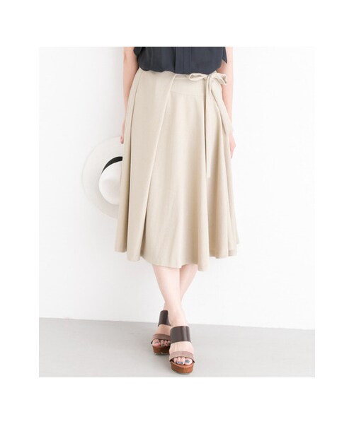 URBAN RESEARCH ROSSO WOMEN（アーバンリサーチ　ロッソ）の「アシメフレアースカート（スカート・レディース・BEIGE/BLUE・36/38）」の3枚目の写真