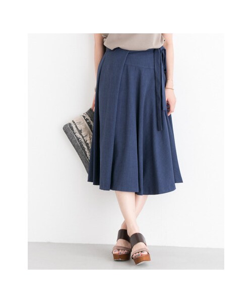 URBAN RESEARCH ROSSO WOMEN（アーバンリサーチ　ロッソ）の「アシメフレアースカート（スカート・レディース・BEIGE/BLUE・36/38）」の7枚目の写真