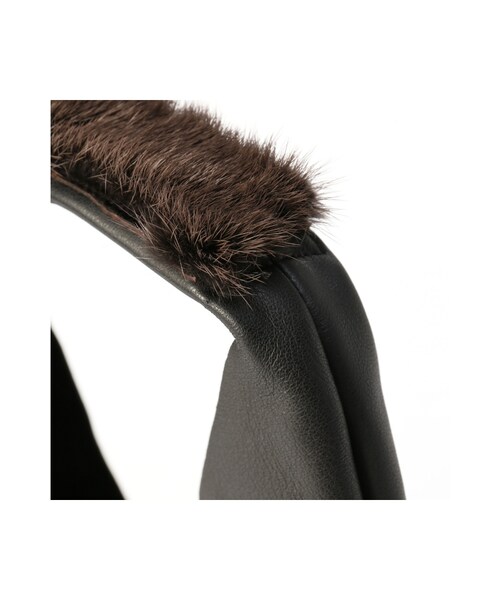 Spick & Span（スピックアンドスパン）の「別注 MinkFurツキミニワンショルダー◆（バッグ・ブラック A/ベージュ・フリー）」の11枚目の写真