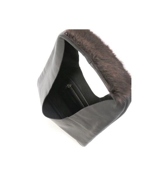 Spick & Span（スピックアンドスパン）の「別注 MinkFurツキミニワンショルダー◆（バッグ・ブラック A/ベージュ・フリー）」の8枚目の写真