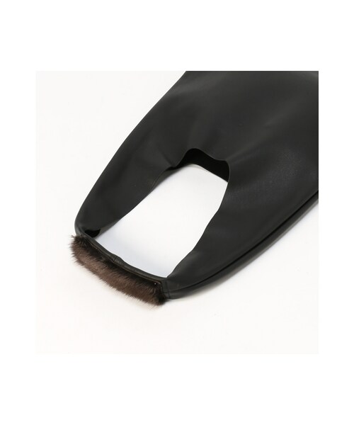 Spick & Span（スピックアンドスパン）の「別注 MinkFurツキミニワンショルダー◆（バッグ・ブラック A/ベージュ・フリー）」の6枚目の写真