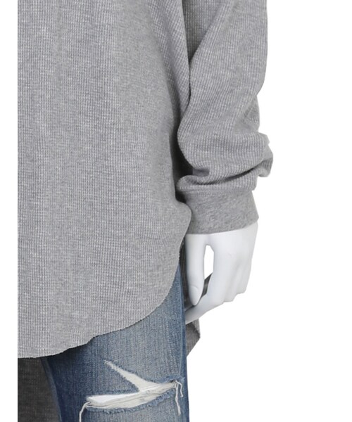 Ungrid(アングリッド)の「ワッフルワイドロングスリーブTee(トップス・レディース・オフホワイト/グレー/ブラック/ネイビー・F)」の12枚目の写真