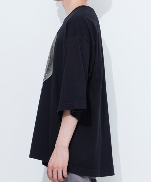 SHAREEF(シャリーフ)の「【ONLINE限定】アップルプリントBIG TEE(その他・メンズ・BLK/GRY・1/2)」の12枚目の写真