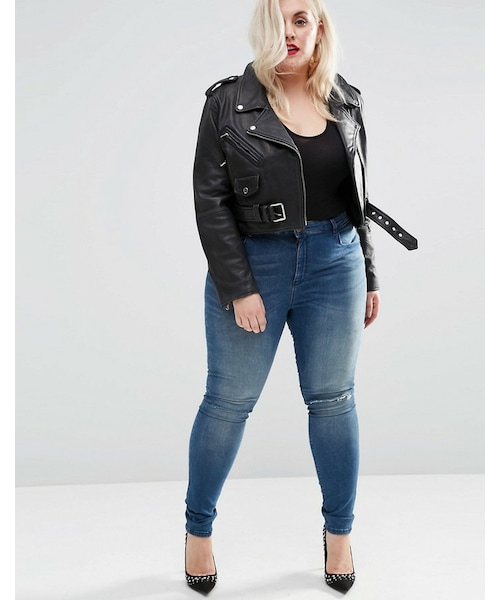 asos（エイソス）の「ASOS CURVE Cropped Leather Biker Jacket with Vintage Detail（ライダースジャケット・レディース・washedblack・US 14/US 16/US 18/US 22/US 24）」の4枚目の写真