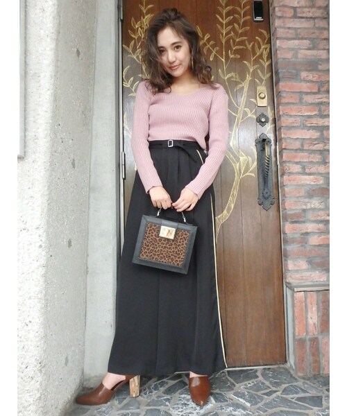 EVRIS（エヴリス）の「バイカラーヒールパンプス（シューズ・レディース・ブラック/ブラウン・S/M/L）」の3枚目の写真