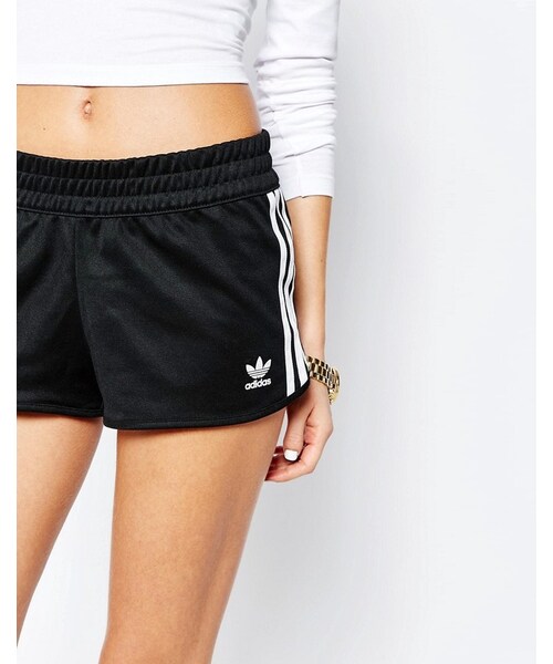 adidas（アディダス）の「Adidas adidas Originals Adicolour Mini Athletic Shorts In 3 Stripe（その他パンツ・レディース・Black・US 14）」の3枚目の写真