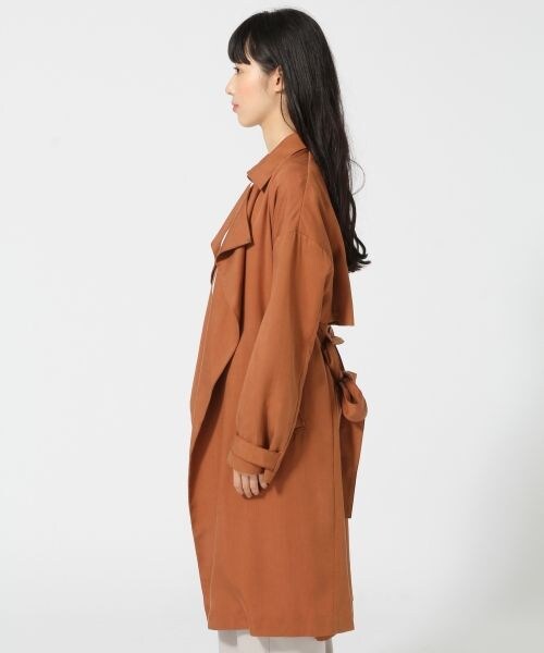 HARE(ハレ)の「テンセルツイルトレンチコート(ジャケット/アウター・ブラック/ブラウン・S/M)」の6枚目の写真