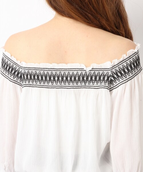 Heather（ヘザー）の「スモッキングシシュウブラウス（トップス・オフホワイト/レッド/ネイビー・FREE）」の11枚目の写真