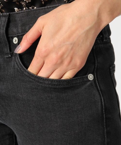 BLISS POINT（ブリスポイント）の「STR/デニムテーパードパンツ（パンツ・ブラックデニム/クラッシュ/ブルー・S/M/L）」の10枚目の写真