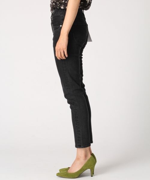 BLISS POINT（ブリスポイント）の「STR/デニムテーパードパンツ（パンツ・ブラックデニム/クラッシュ/ブルー・S/M/L）」の7枚目の写真