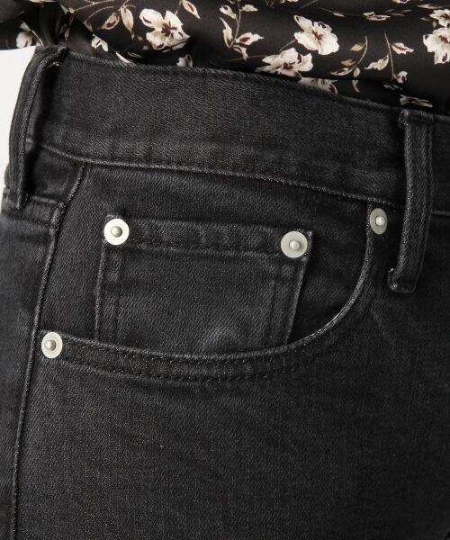 BLISS POINT（ブリスポイント）の「STR/デニムテーパードパンツ（パンツ・ブラックデニム/クラッシュ/ブルー・S/M/L）」の11枚目の写真