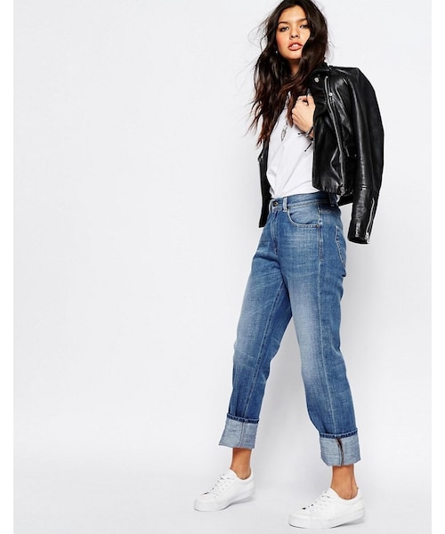 DIESEL（ディーゼル）の「Diesel Kameron Slim Fit Boyfriend Jeans（デニムパンツ・レディース・Blue・W24 L32/W27 L32/W26 L32/W31 L32）」の3枚目の写真