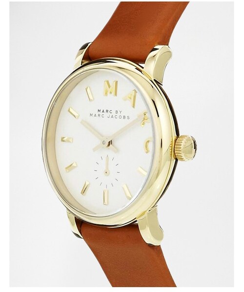 Marc by Marc Jacobs（マークバイマークジェイコブス）の「MARC BY MARC JACOBS Marc Jacobs Baker Mini Brown Leather Strap Watch MBM1317（アナログ腕時計・レディース・Brown・One Size）」の2枚目の写真