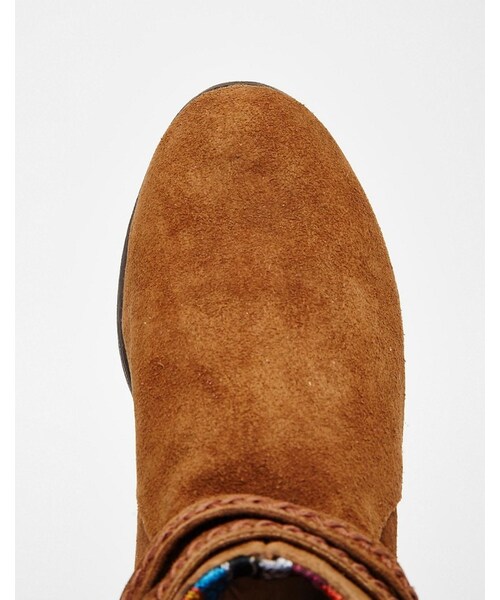 Minnetonka（ミネトンカ）の「Minnetonka Dixon Boots（ブーツ・レディース・Brown・US 5）」の3枚目の写真