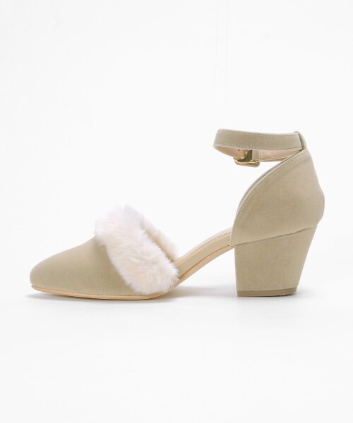 MAJESTIC LEGON（マジェスティックレゴン）の「【予約商品】フェイクファー使いパンプス（シューズ・レディース・ベージュ/ブラック・M/L）」の4枚目の写真